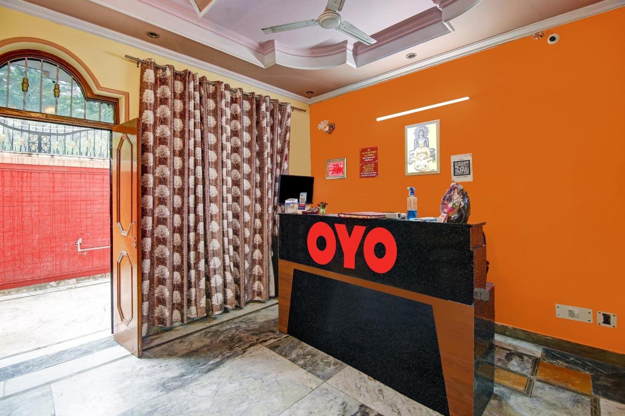 Oyo Galaxy Plaza Ghaziabad Exterior photo